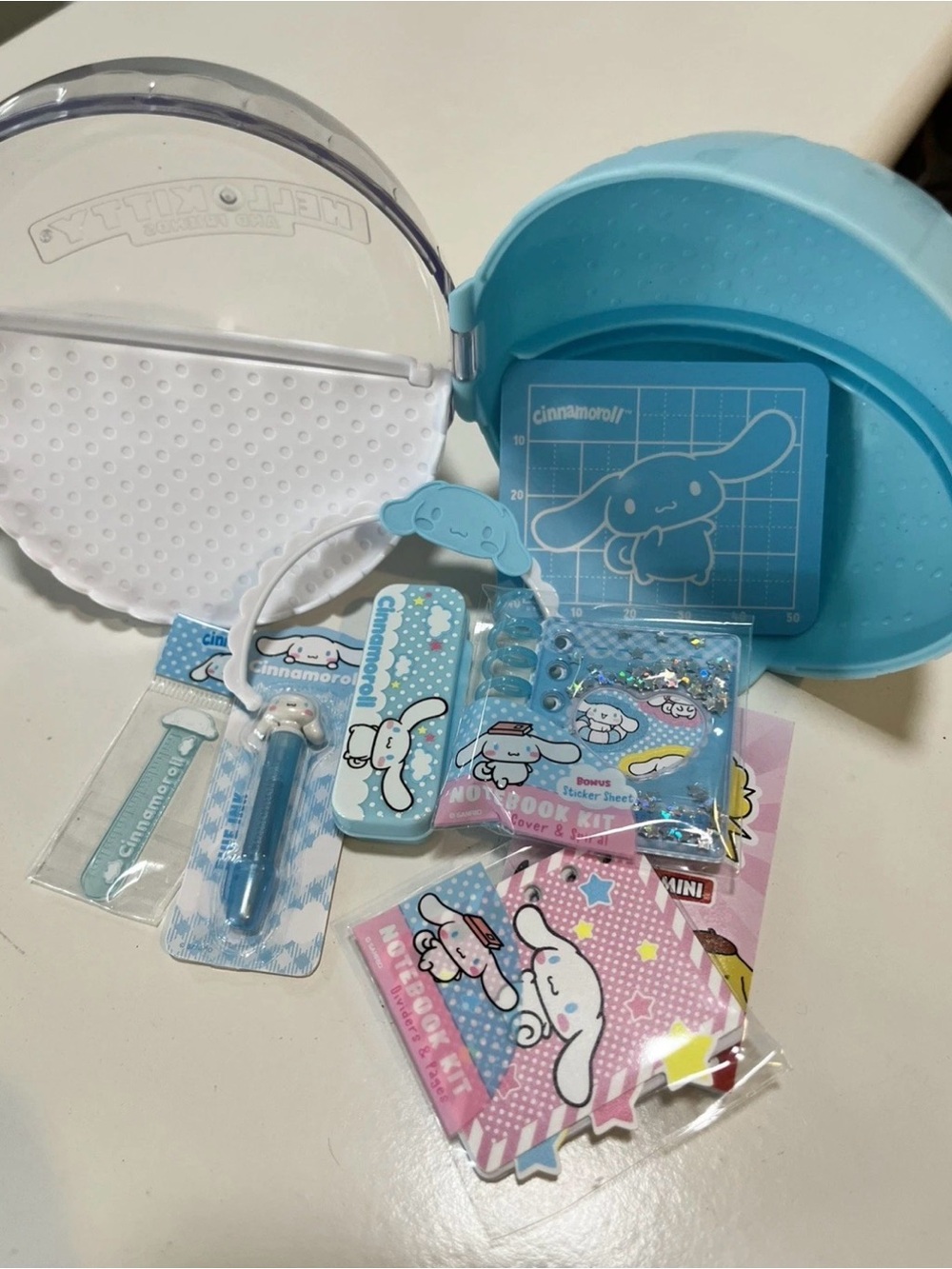 Miniverse Make It Mini HELLO KITTY & FRIENDS SERIES 3~Cinnamonroll Notebook